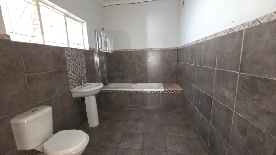 4 Bedroom Property for Sale in Tarkastad Eastern Cape